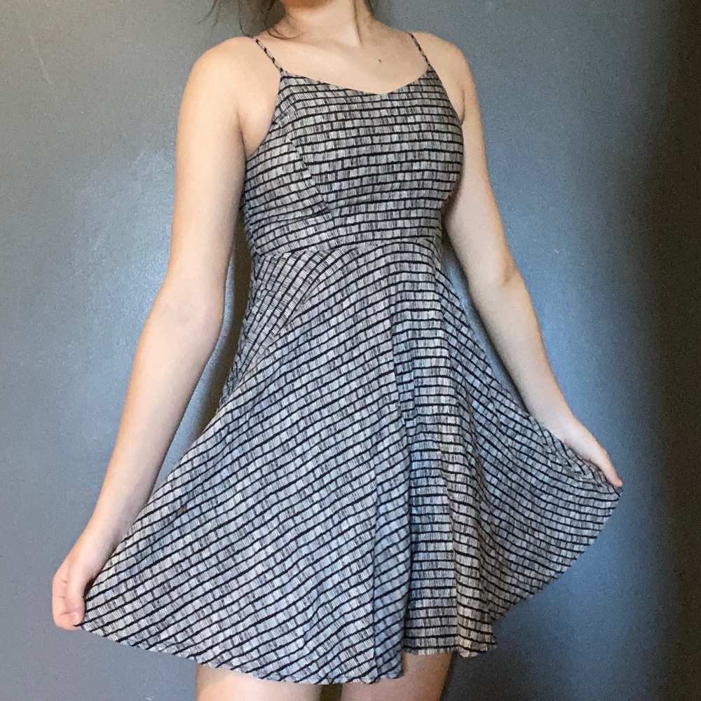 summer dress - Picture 2 of 3